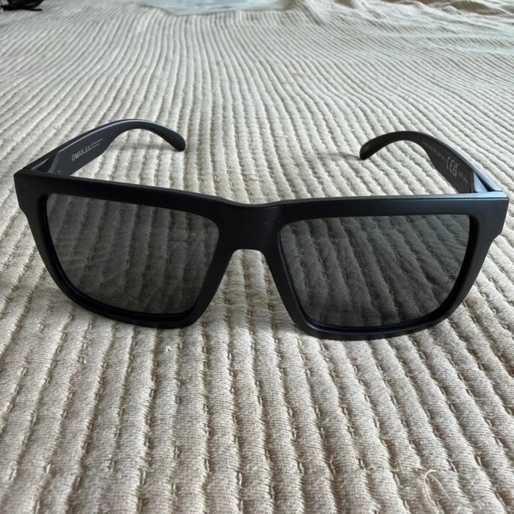 MaxJuli 8000 Series ANSI Z87 UV400 Safety Sunglasses Black Matte Unisex OS